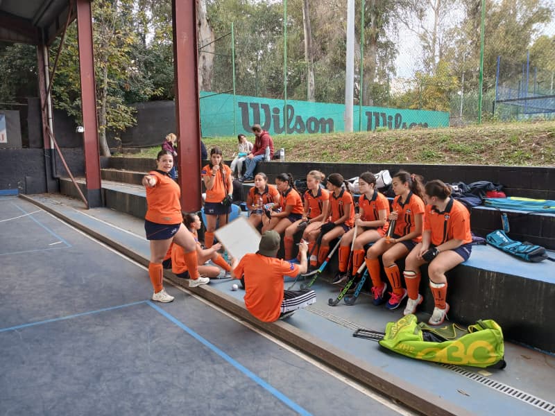 Au niveau de l’académie, le week-end a offert de nombreuses raisons d’être fiers. En hockey en salle, l’équipe Cadette Féminine termine la phase en tête de son groupe et disputera la finale ce samedi, tandis que les garçons clôturent la ligue aux troisième et quatrième places.