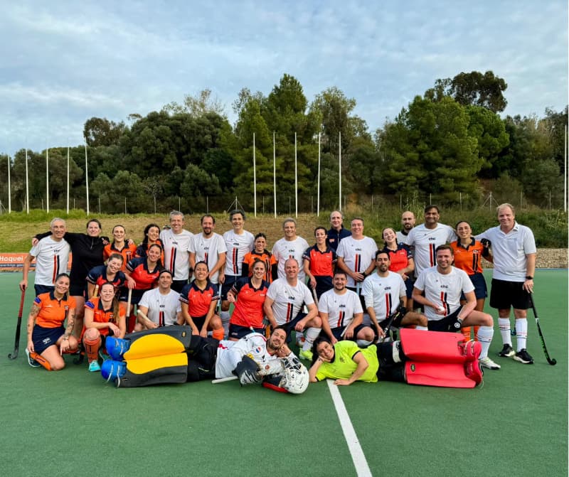 Les Mamis et l’académie ont mis le hockey au centre. Les Mamis +50 ont fait 2–2 au Pla del Bonaire face au Club Egara 7x7 +50 ; sur le créneau 7x7 du Pau Negre, matinée compliquée contre l’Egara 1935. En Hockey+, le CHC Blau s’est incliné 5–4 face à l’ATHC Heura Vallès E au terme d’un long bras de fer.