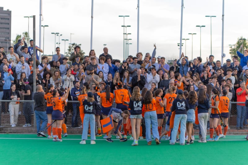 Crónica especial de la temporada 2024-25 del primer equipo femenino del Catalònia HC: una trayectoria ejemplar que culmina en una gran final.