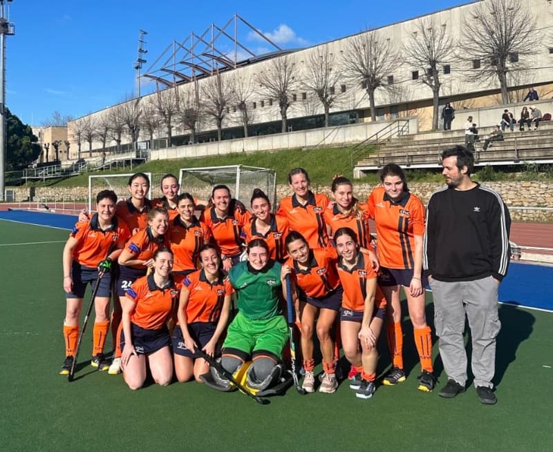 Op sportief vlak behaalde het eerste damesteam een cruciale 2-0 overwinning tegen RC Polo in een zwaar bevochten wedstrijd. Twee vroege doelpunten van Rochi beslisten de wedstrijd en hielden het team op Final Four-koers, met nog vier wedstrijden te spelen in de reguliere competitie.