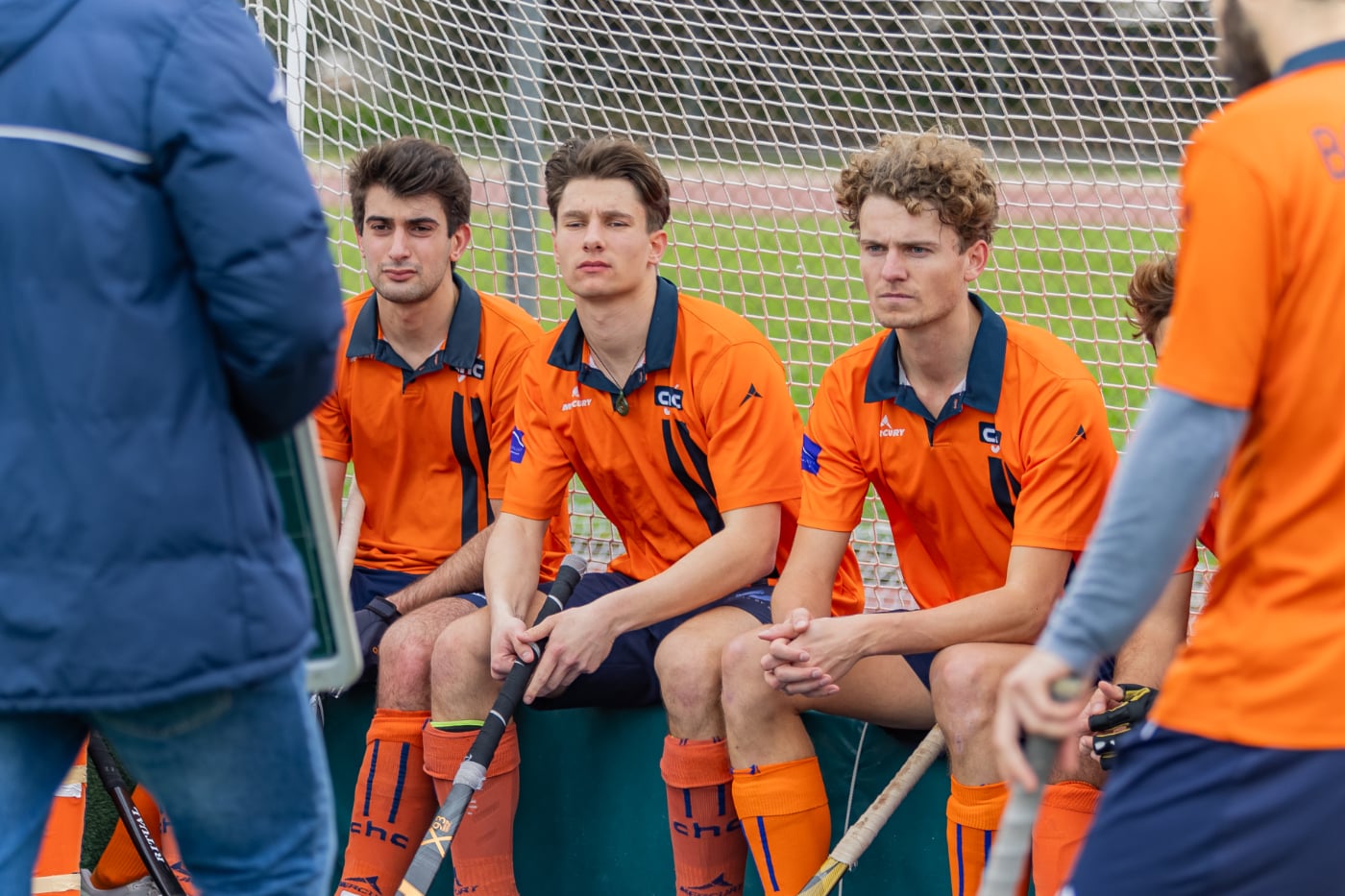 Dîner de gala de Noël, fête d’hiver et Love & Hockey : notre façon de vivre l’expérience senior au Catalònia HC. Identité, appartenance et croissance dans un club en plein essor.