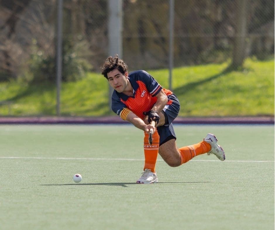 Das Wochenende vom 21. und 22. März war eines von denen, die einen Verein wachsen lassen. Wichtige Siege, Fortschritte in vielen Teams und vor allem eine Calçotada, die die Catalònia-Familie erneut im Pau Negre zusammengebracht hat.