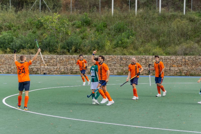 Suivez notre blog pour rester informé des actualités, des conseils et des articles liés au monde du hockey sur gazon.