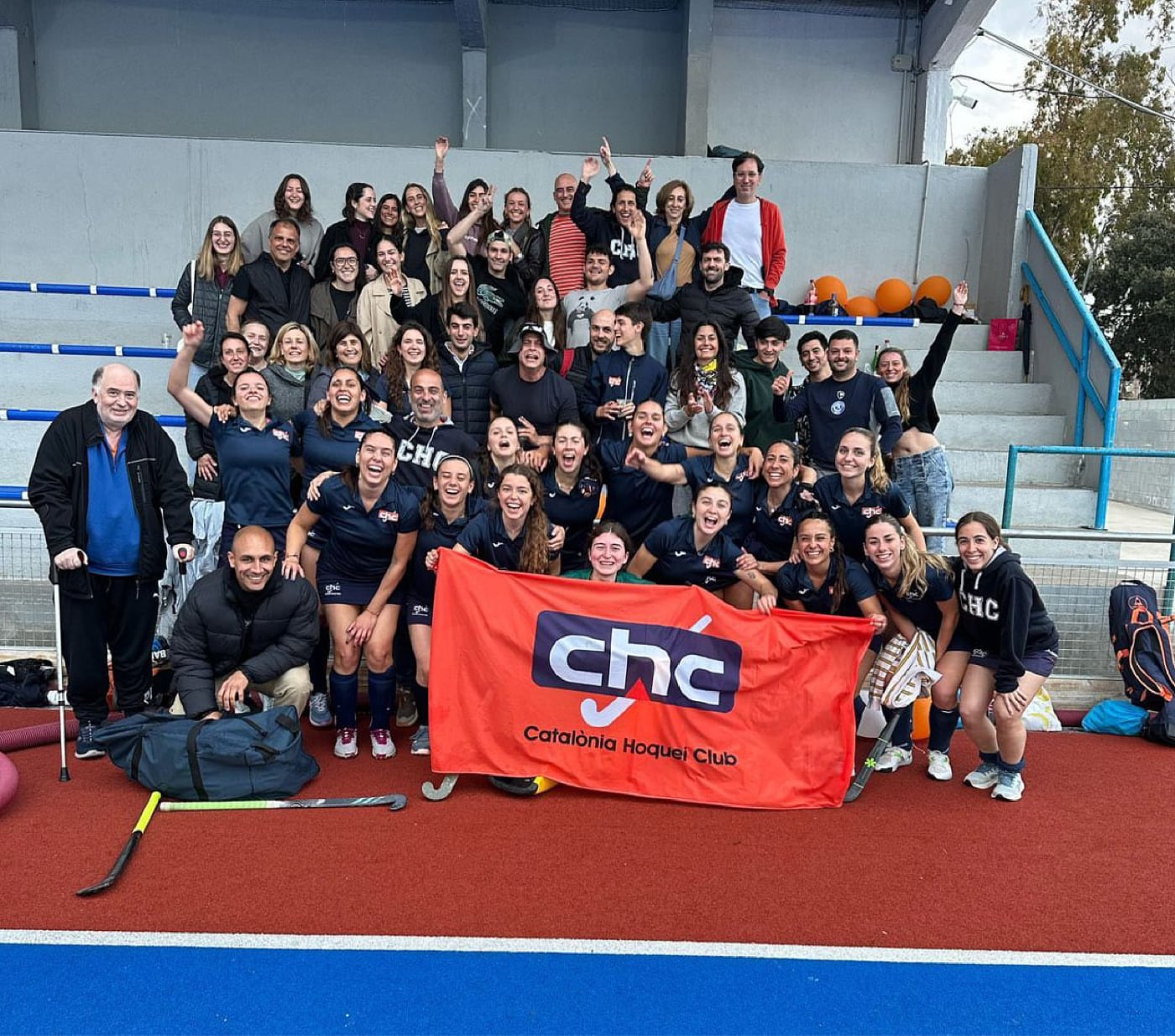 Das erste Frauenteam des Catalònia HC qualifiziert sich für das Finale der Ersten Katalanischen Division. Kompletter Wochenendüberblick vom 27. und 28. April.