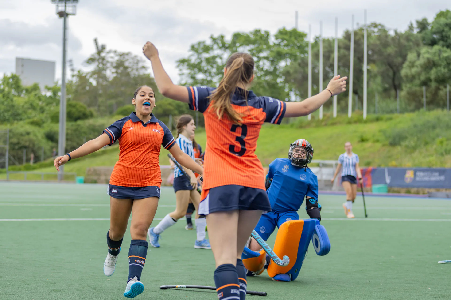 Jugadors de l'Acadèmia Catalònia entrenant